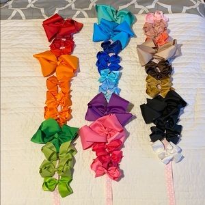 Lot of bows